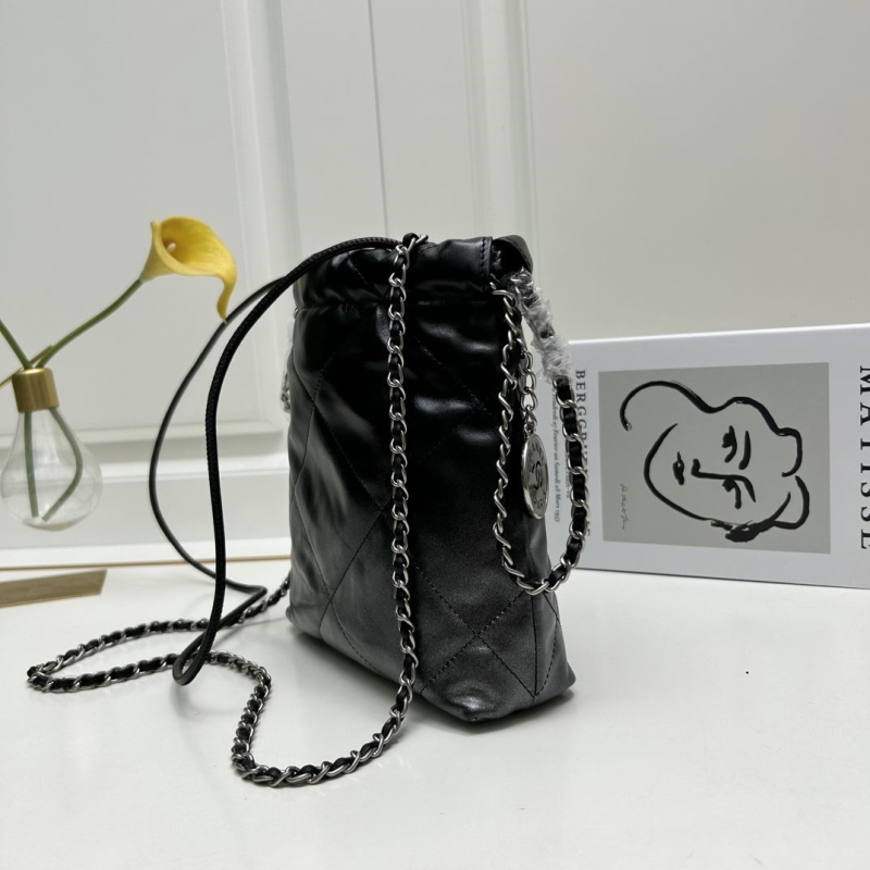 Ch**el hobo 22 bags